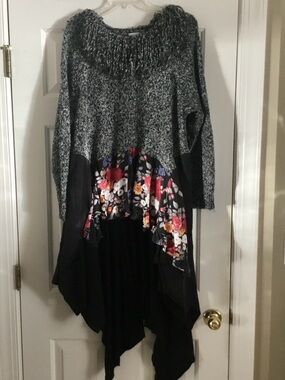 THE MORGAN FACTORY upcycled Sweater fringe tunic L XL